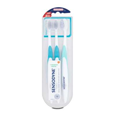 Sensodyne Zubní kartáček Advanced Clean Extra Soft