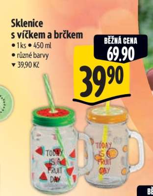 Sklenice s víčkem a brčkem